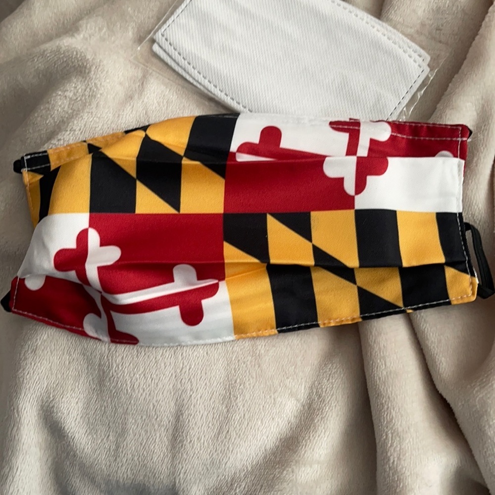 New flag of Maryland face mask